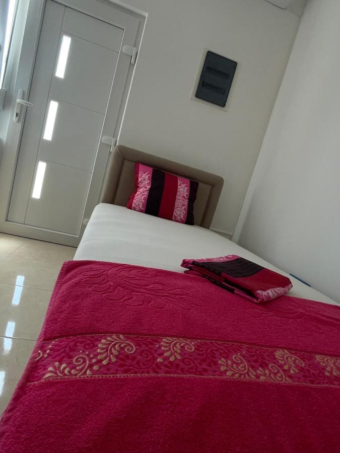Mit-Apartments Šušanj Kültér fotó